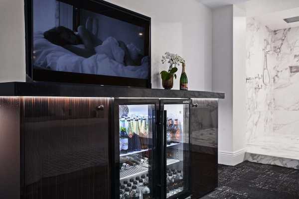 In room bars with complimentary beverages